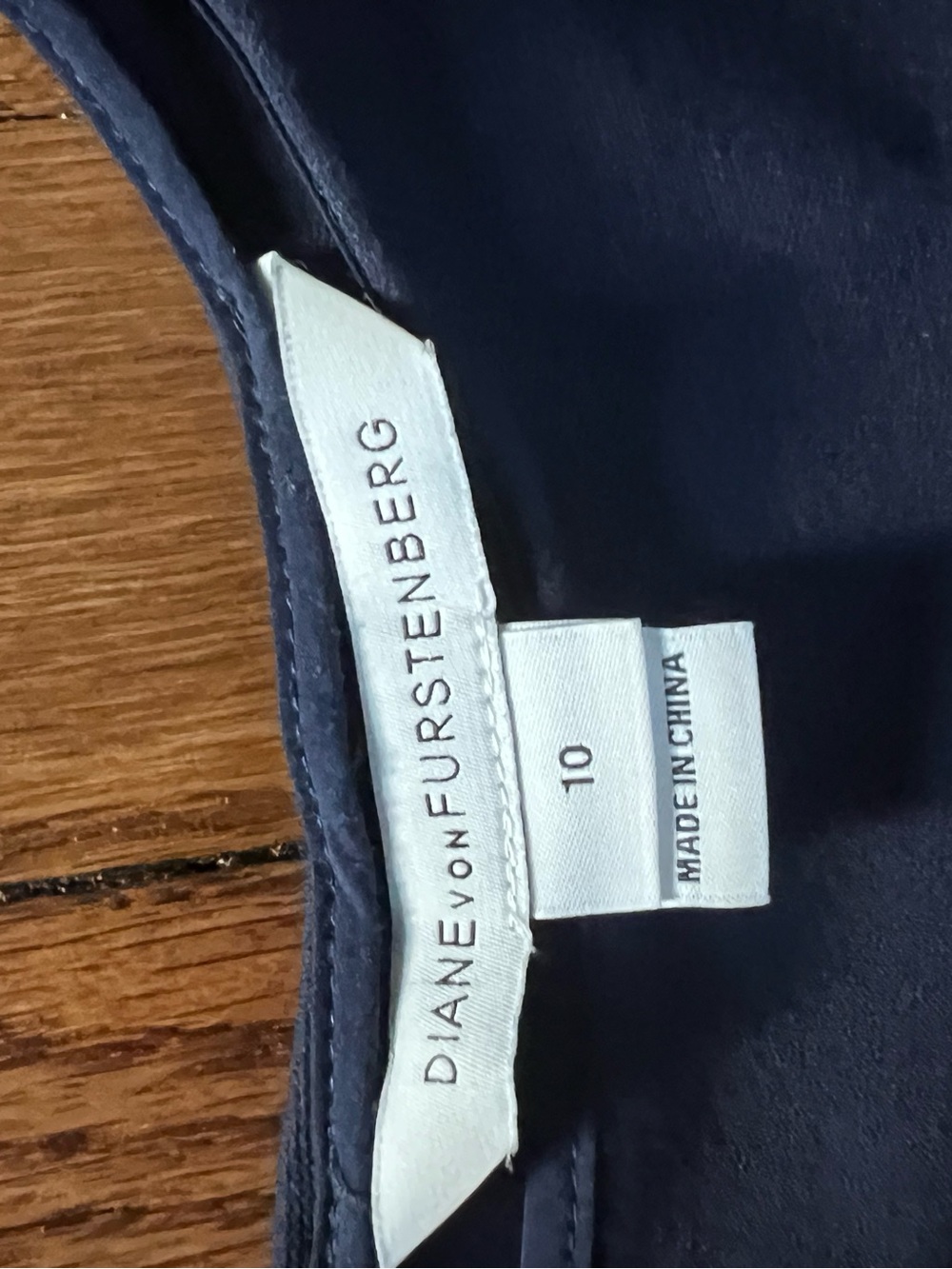 Diane von Furstenberg DVF Navy Ruffle Hem Dress – Size 10 - Picture 2 of 4